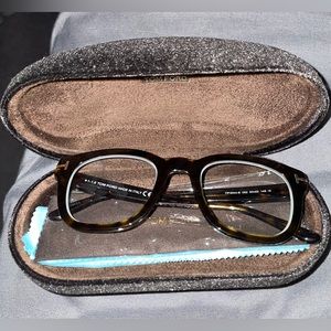 Tom Ford tortoise print frames/glasses